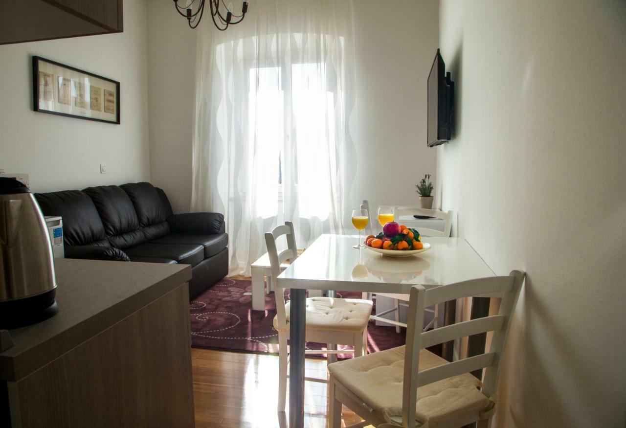 Apartments Victoria Dubrovnik Bagian luar foto